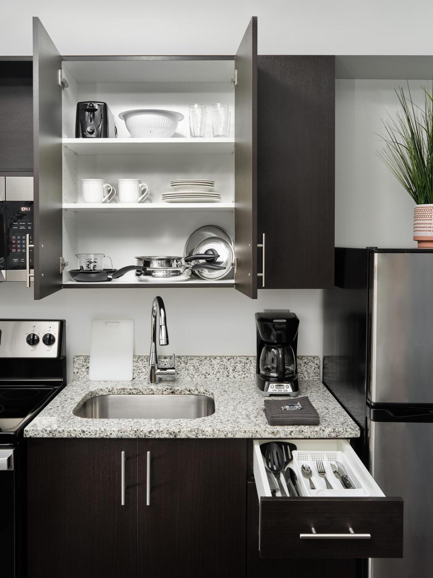 Stayapt Suites Port Arthur Esterno foto